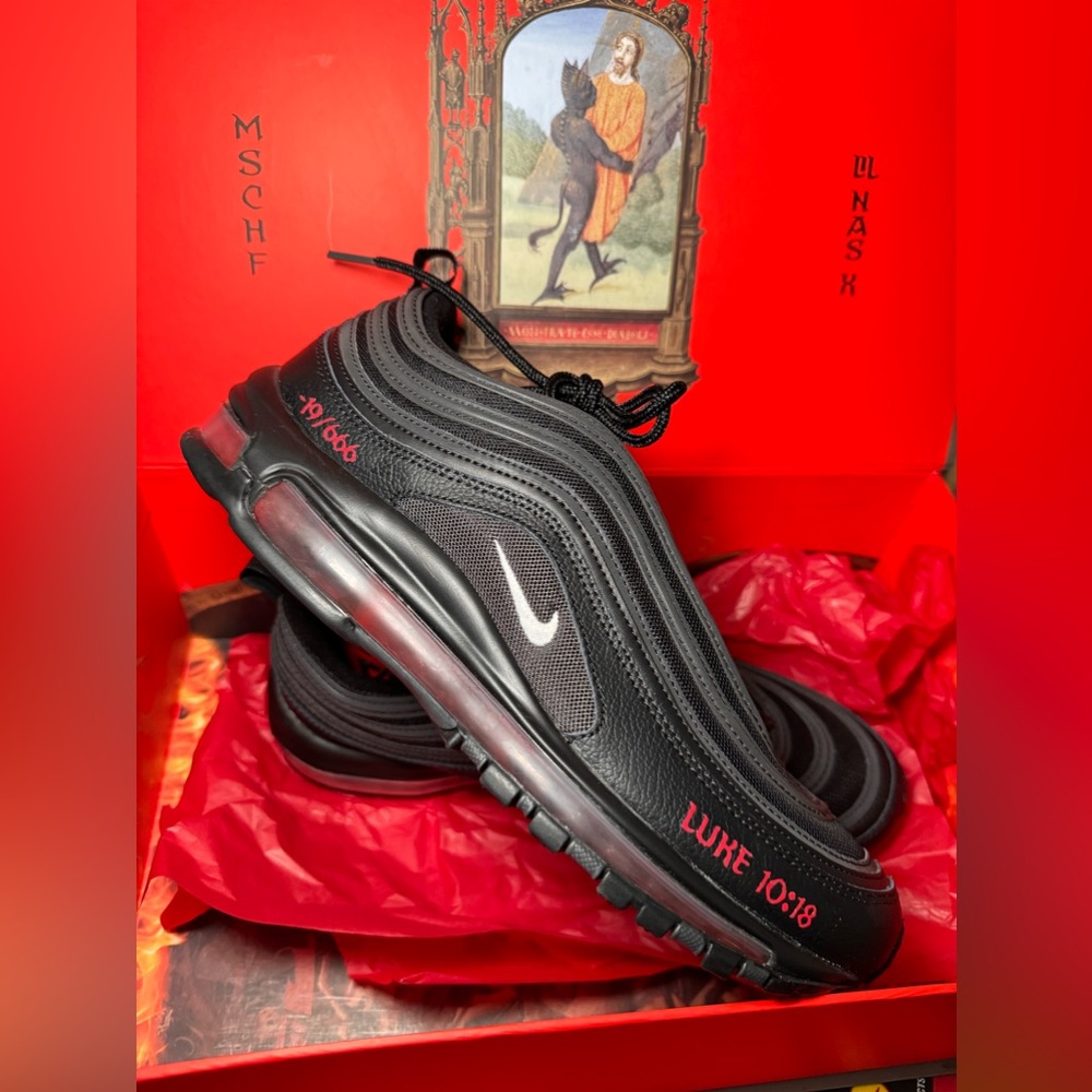 NIB MSCHF x LIL NAS X ‘SATAN SHOES’ 🔥PRERELEASE🔥 DROP w/ HARD CASE